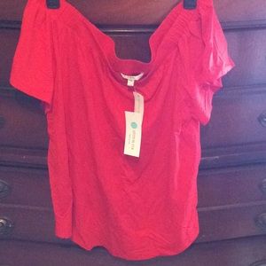Red Q&A 2X Off Shoulder Top